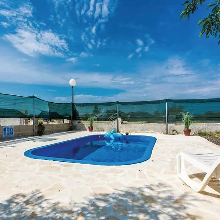 Laura With Pool, Budak, Zadar County