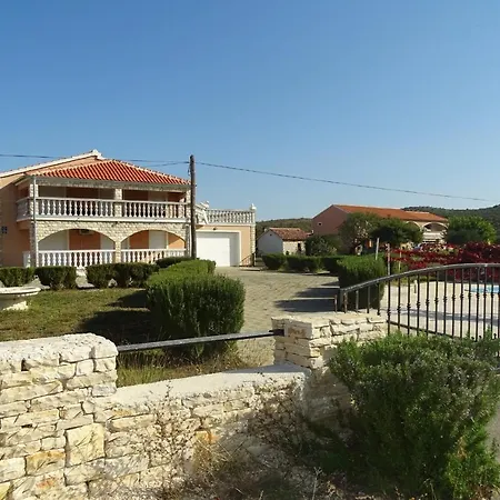 Villa Laura With Pool, Budak, Zadar County Stankovci (Zadar)