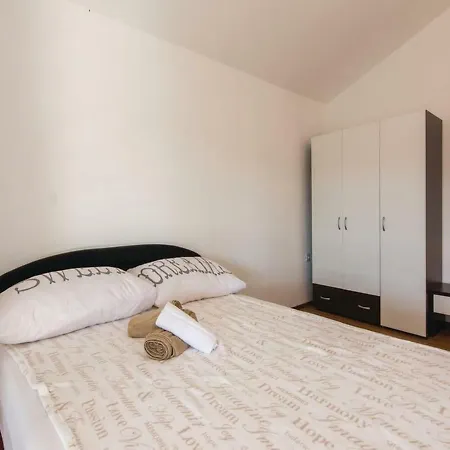 Villa Laura With Pool, Budak, Zadar County Stankovci (Zadar)