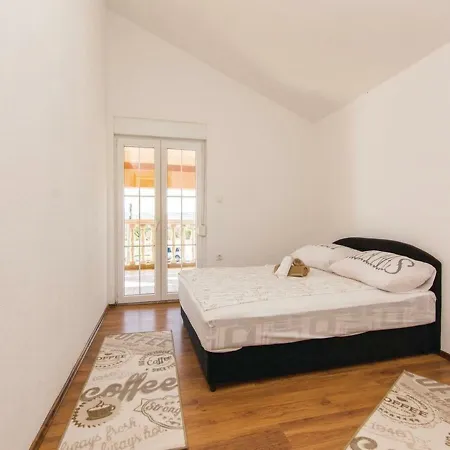 Laura With Pool, Budak, Zadar County * Stankovci